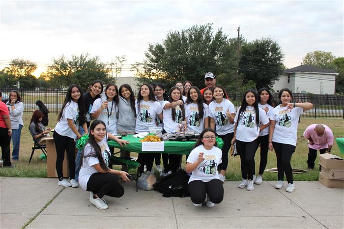Posing during the Fall Magnet Family Night